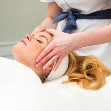 FÜNF_HÖFE_München_Weihnachten_Geschenkideen2020_MaisonSisley_Kopfmassage_